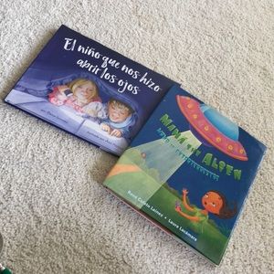 2 Hardcover NWOT Spanish language books for children Books